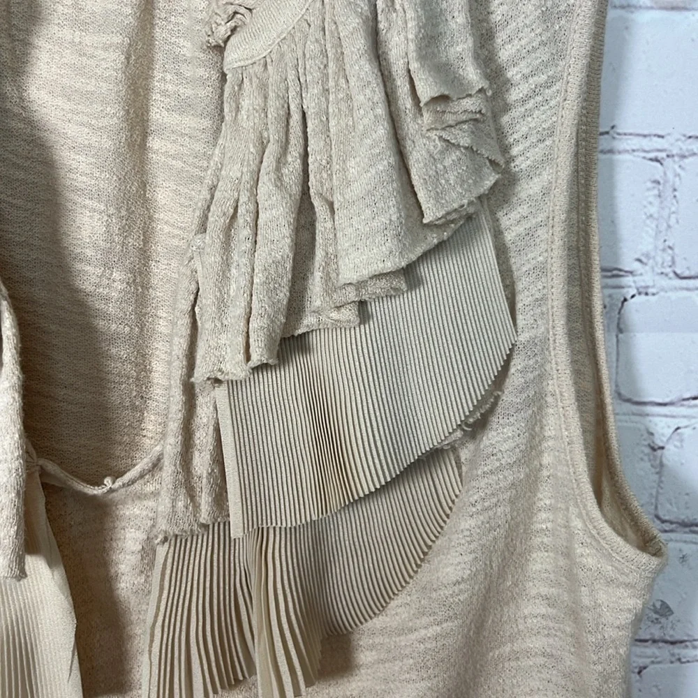 Ric Rac Sleeveless Ruffle Blouse - Picture 6 of 13